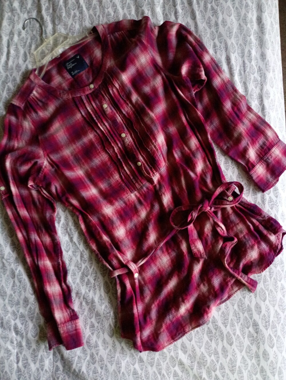 Women's long sleeve shirt